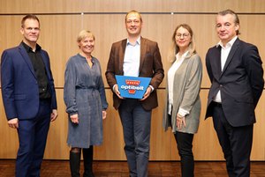 V. l.: Regina Arning (Geschäftsführung), Robert Greifensteiner (Leiter Vertriebsleitung Mittel- & Südosteuropa), Dr. Julia Brand-Tuerkoglu (Head of Legal & HSE-Department) und Erik Nagel (Leiter Vertrieb Europa).  